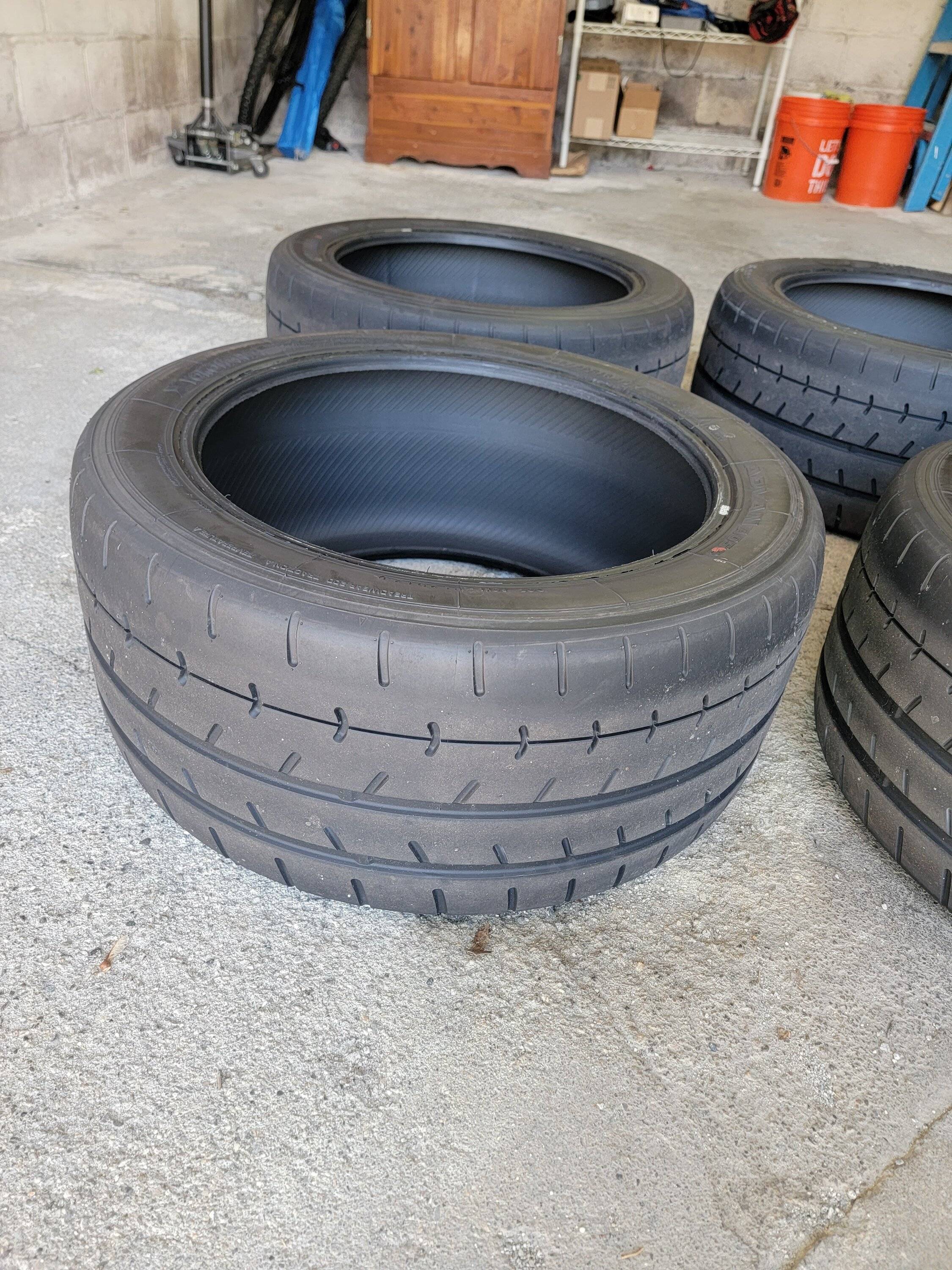 265 40 18 Advan A052 r compound tires | IntegraForums - 2023+ Acura ...