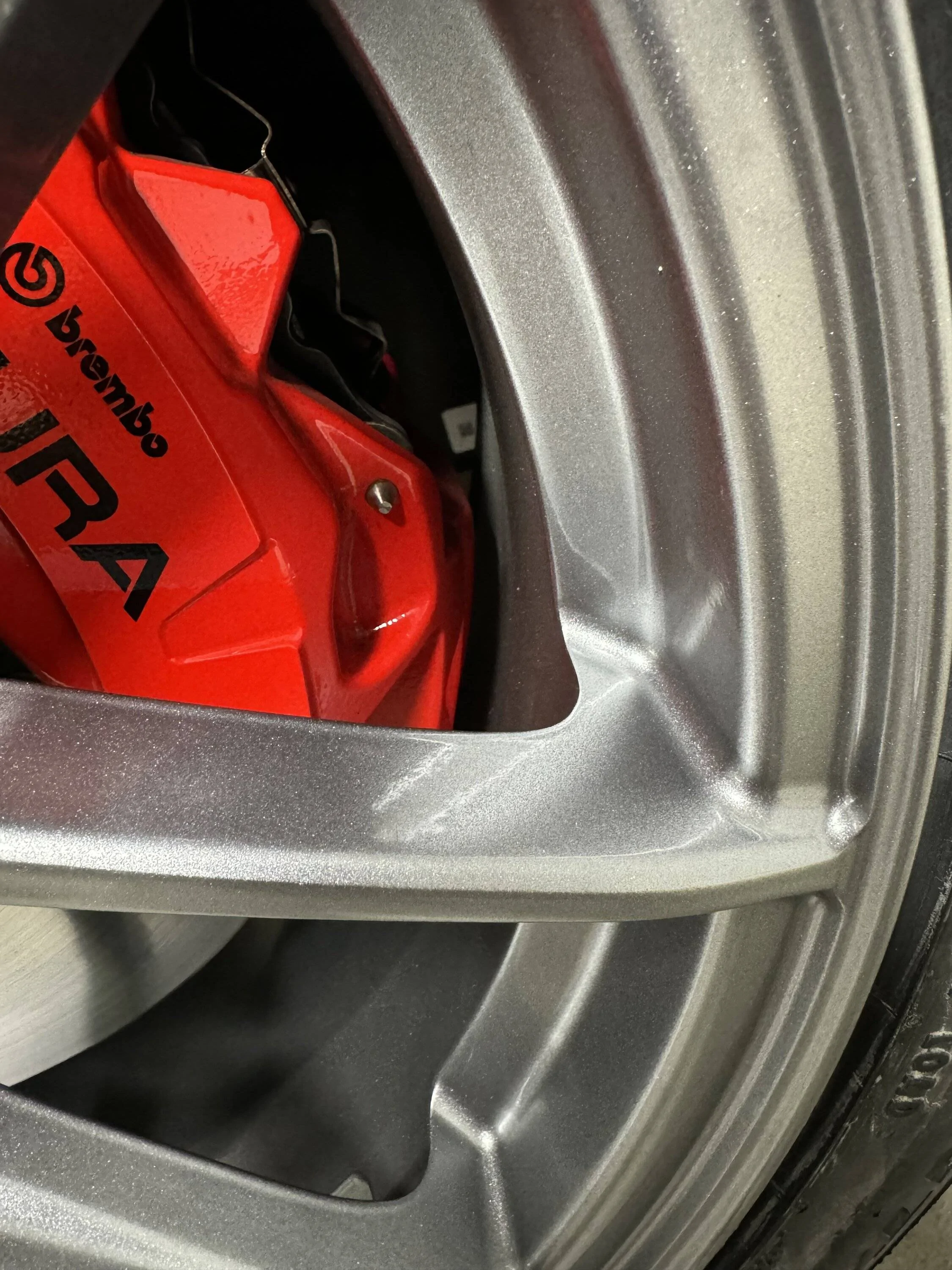 18" wheels How much clearance between caliper and barrel