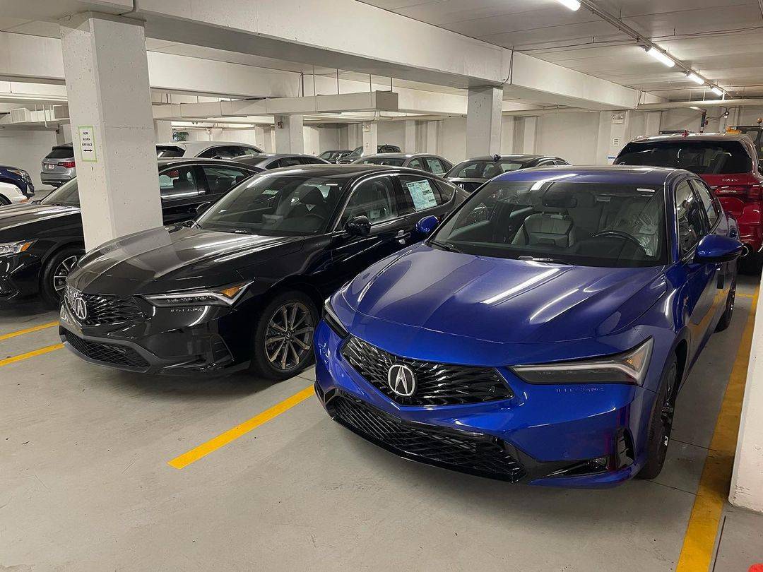 Majestic Black Apex Blue 2023 Acura Integra.jpg