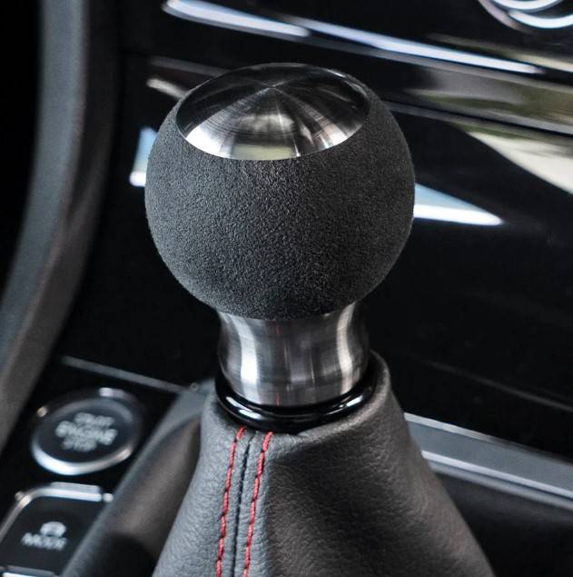 shift knob.jpg